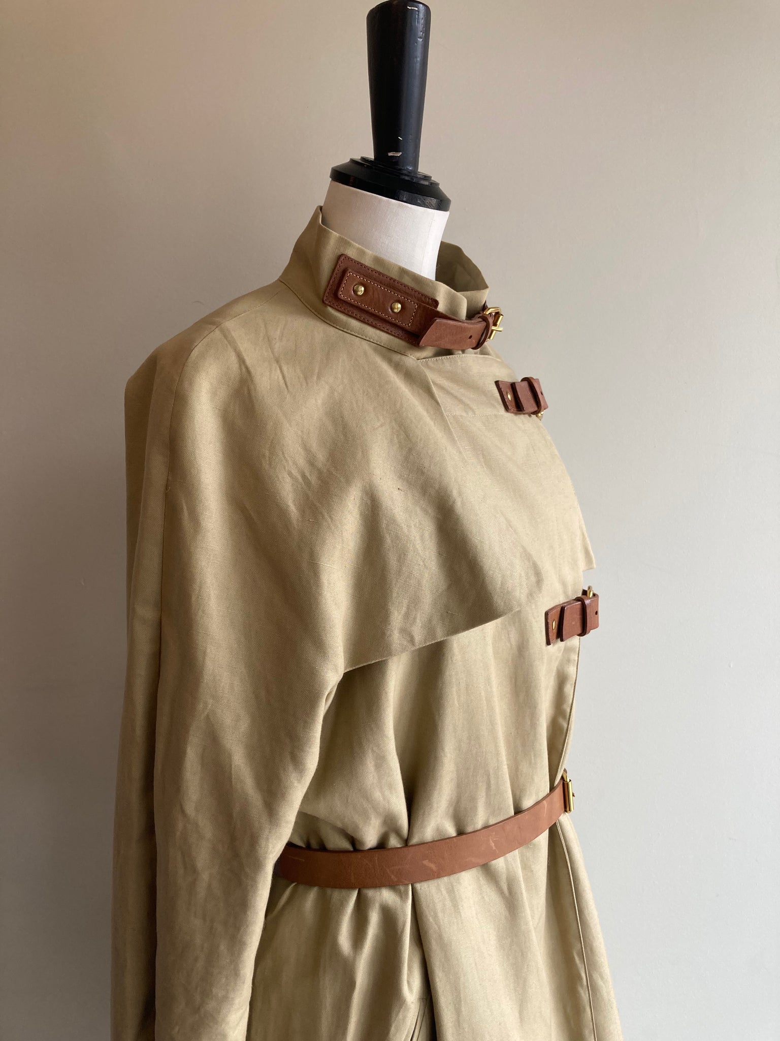 Buckle Trenchcoat