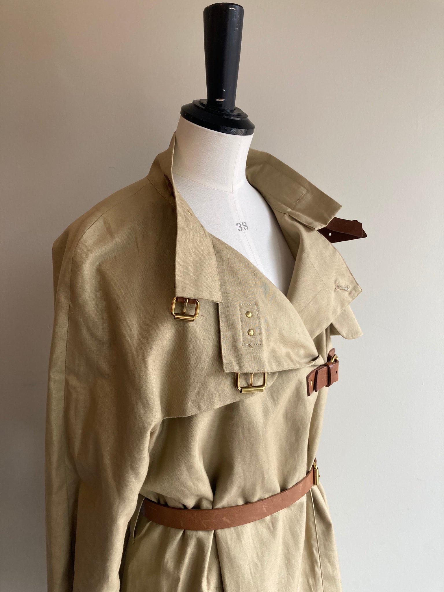 Buckle Trenchcoat
