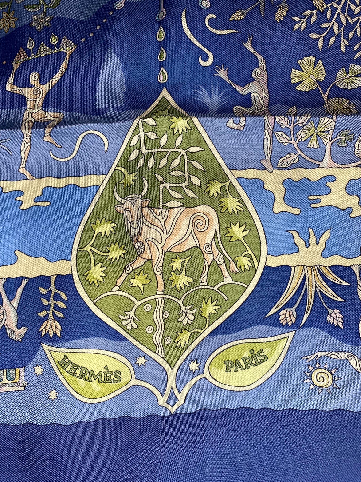 'Rives Fertiles' Silk Scarf