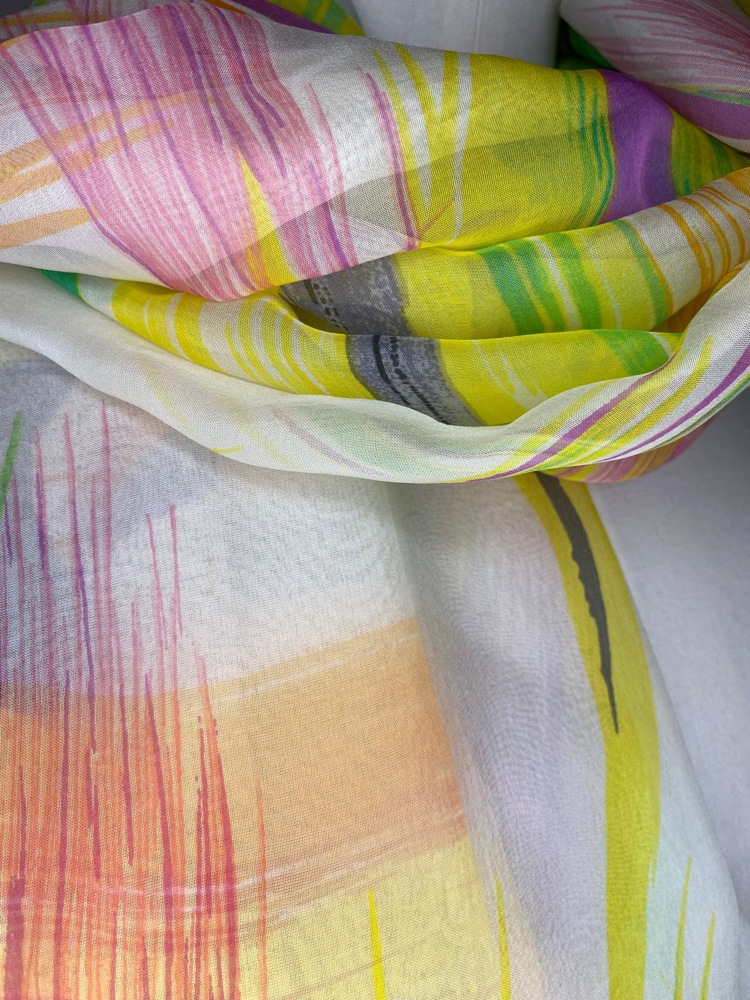 La Tour Eiffel S'envole Chiffon Silk Shawl