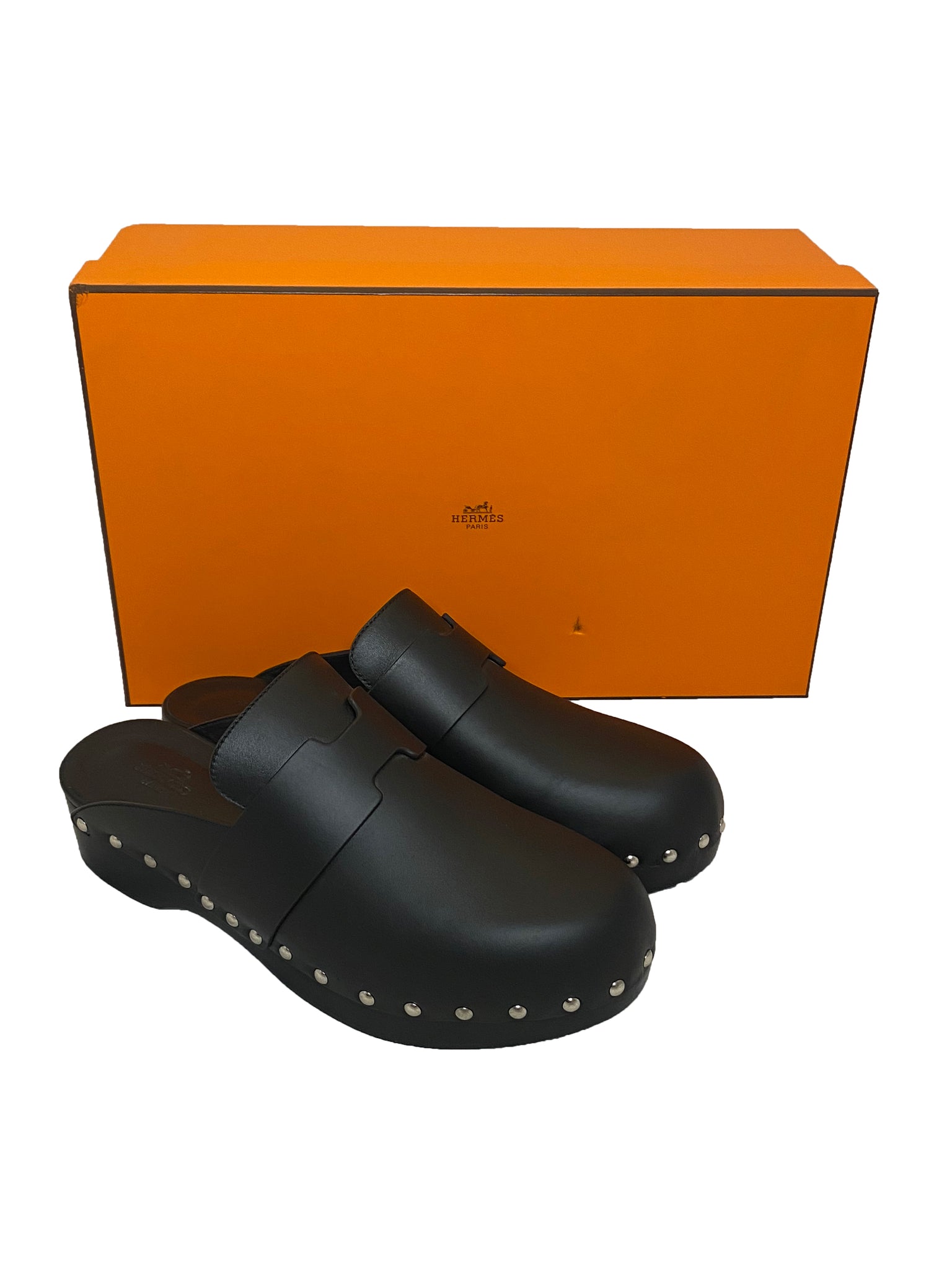 Calya Leather Clogs
