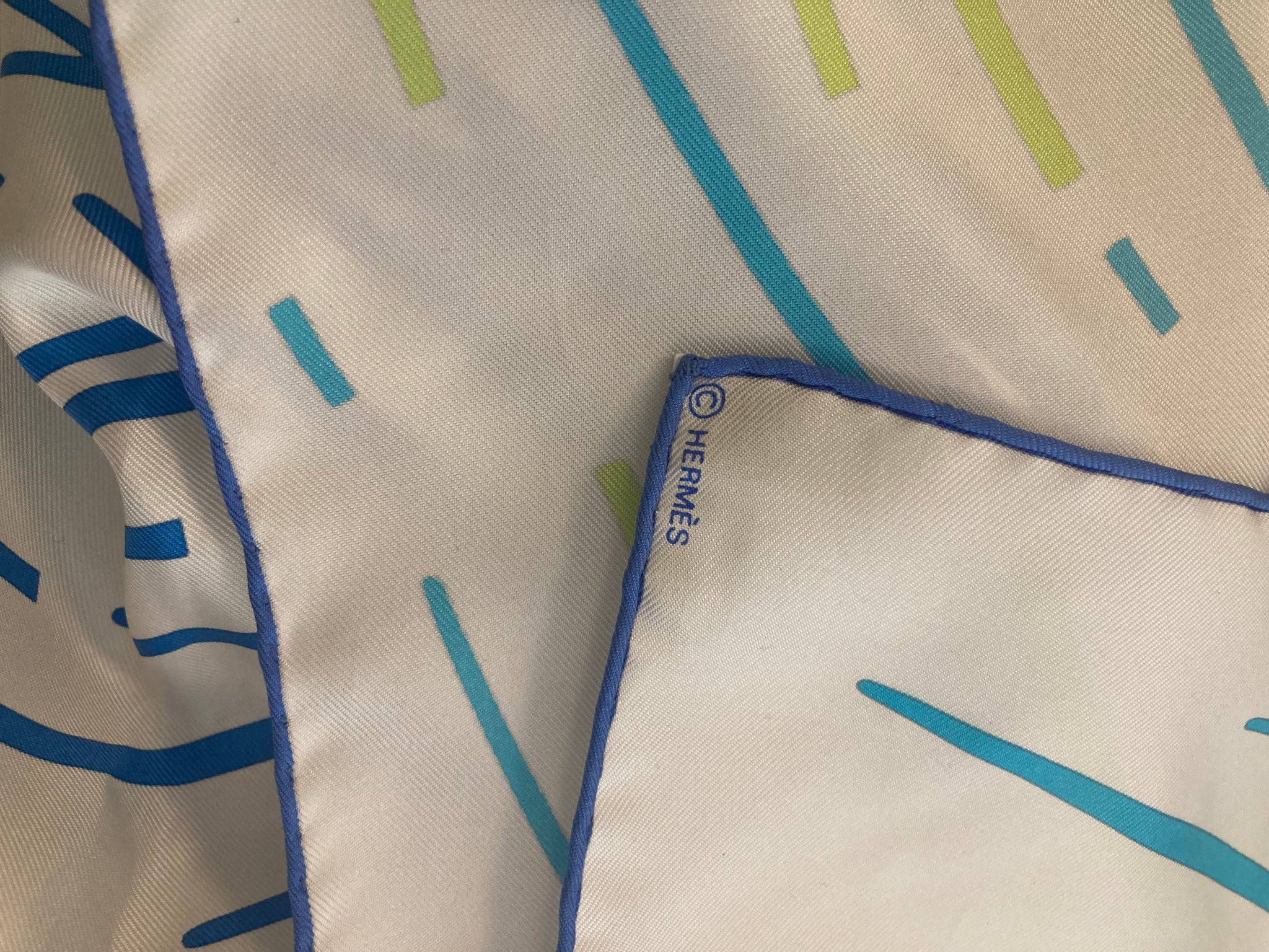 Pluie D'étincelles Silk Scarf