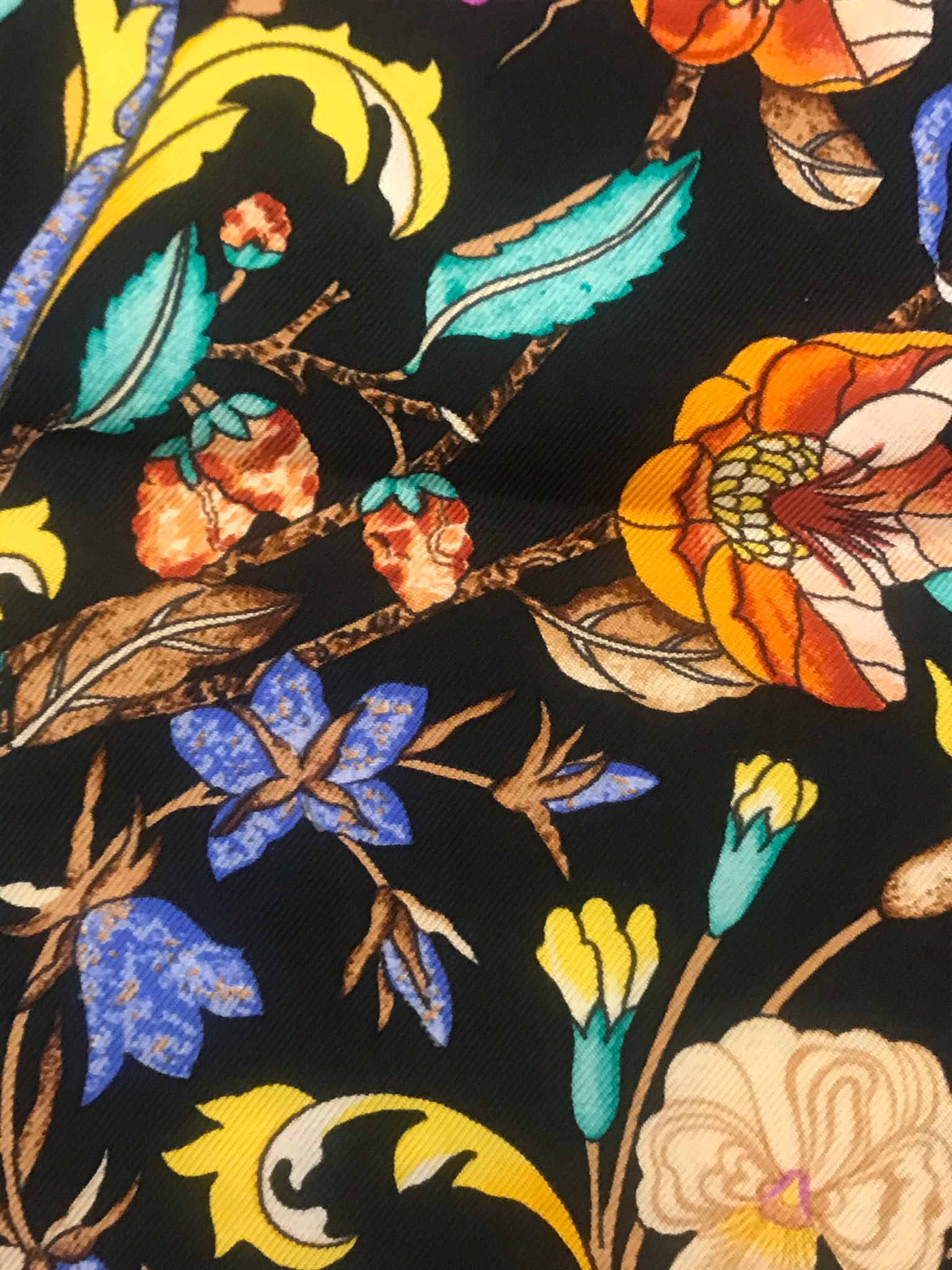 Silk Pierres d'Orient et d'Occident Scarf
