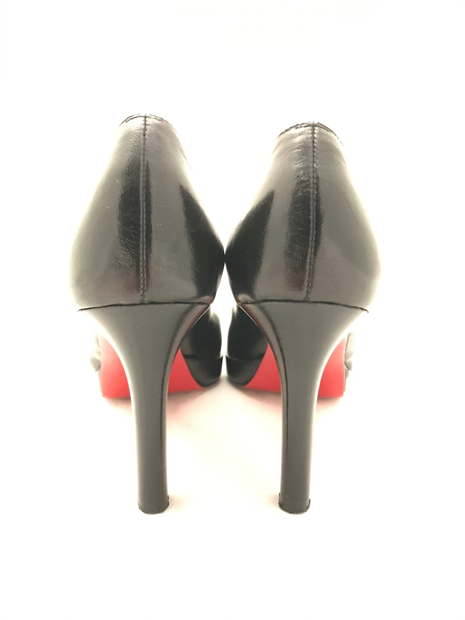 Isabella's Wardrobe Christian Louboutin New Simple Pumps.