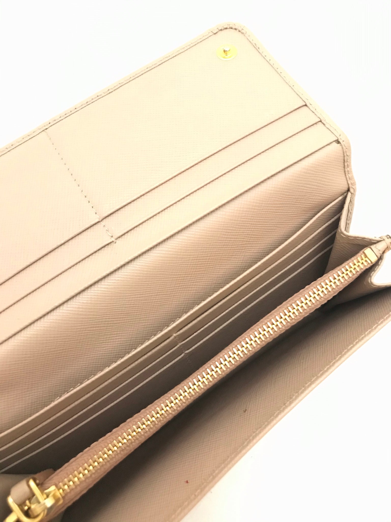 Isabella's Wardrobe Prada Saffiano Leather Continental Wallet.