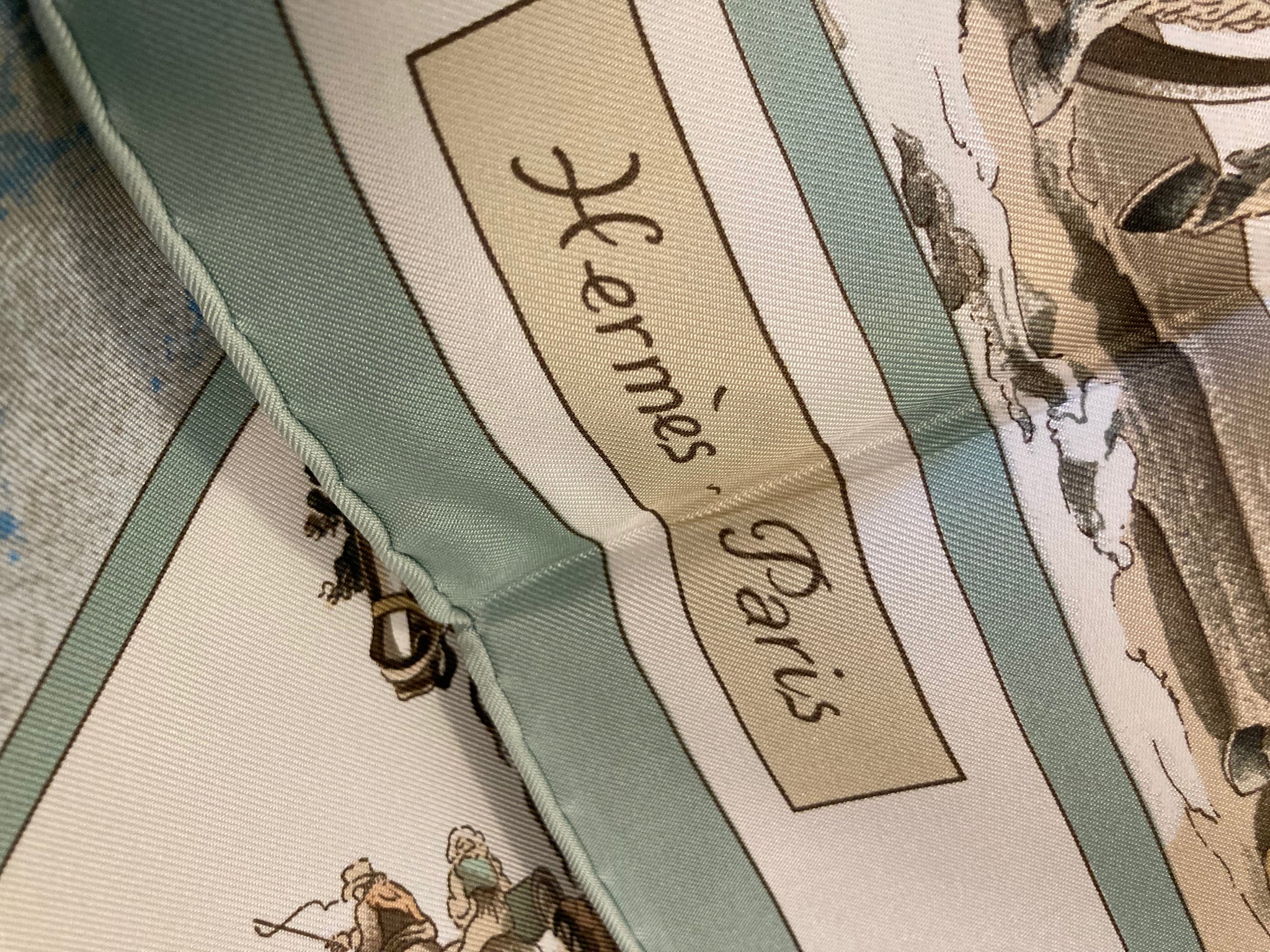 Voyages en Russie Silk Scarf