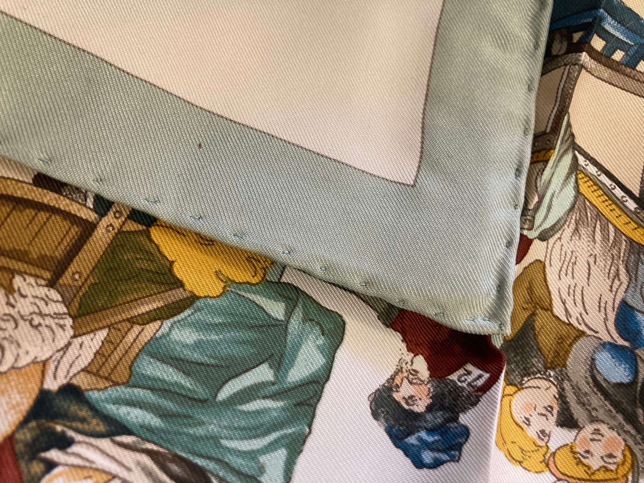 Voyages en Russie Silk Scarf