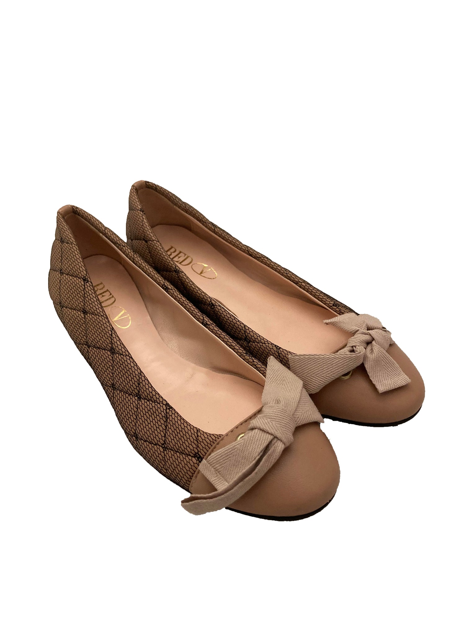 Quilted Lace Pumps